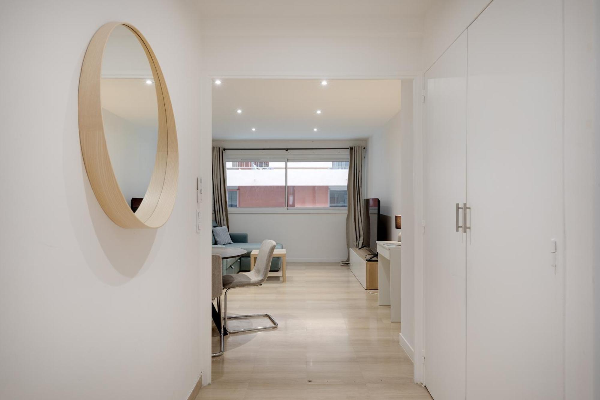 Newly Renovated Charming Downtown Apartment أنتيب المظهر الخارجي الصورة